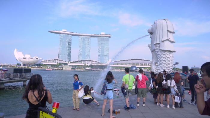 Panduan Praktis Saat Berada di Singapura: Do's and Don'ts