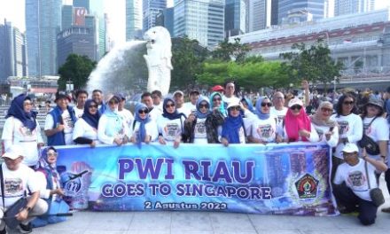 Tips Tipping untuk Tour Guide: Panduan dan Etika Ikut Rombongan Besar