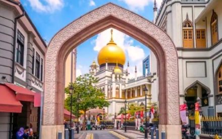 Singapura Jadi Pilihan Utama Wisatawan Muslim: Kuliner Halal dan Fasilitas Ibadah Terbaik