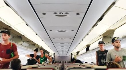 Ingin Penerbangan Nyaman? Hindari 7 Kesalahan Ini di Pesawat