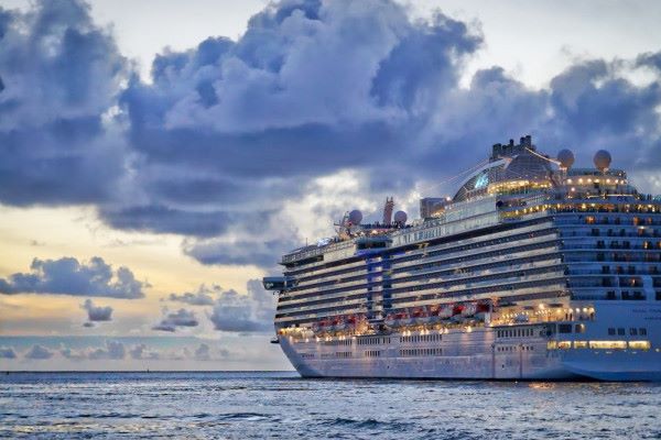 Kapal Pesiar Bukan Liburan Biasa: Kesalahan yang Harus Dihindari Wisatawan Pemula