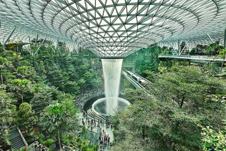 Jewel Changi Airport: Surga Ditengah Bandara