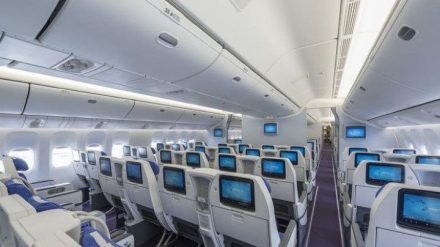 Kecelakaan Pesawat Fatal: Apakah Kursi Belakang Lebih Aman?