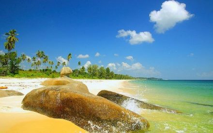Pantai Senggiling: Surga Tersembunyi di Bintan yang Wajib Dikunjungi