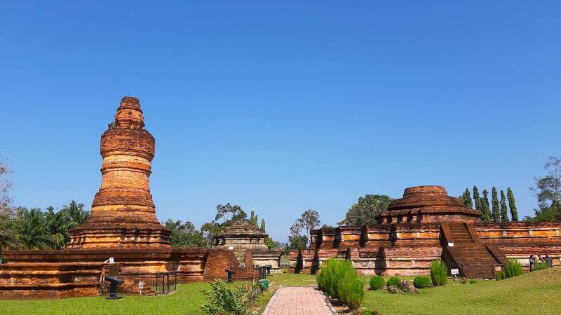 Menikmati Pesona Wisata Riau: Dari Istana Bersejarah Hingga Keindahan Alam yang Memukau