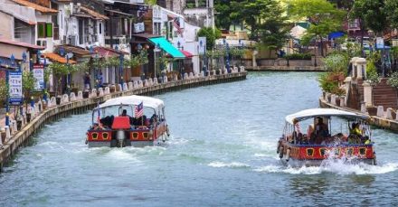 Melaka River Cruise: Menikmati Keindahan Kota Warisan Dunia dari Sungai