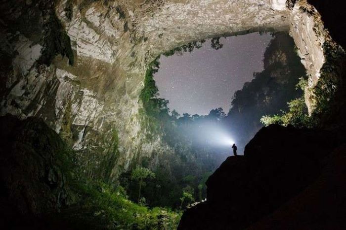 Menjelajah Son Doong: Gua Raksasa Vietnam yang Masuk Daftar Destinasi Paling Ajaib