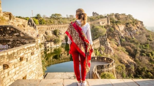 Traveling ke India? 5 Hal yang Wajib Diketahui Wanita