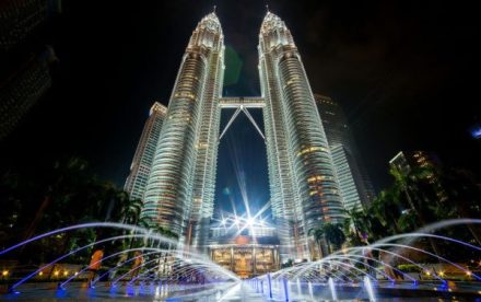 Liburan ke Kuala Lumpur? Ini Aktivitas Seru di Petronas Twin Towers!