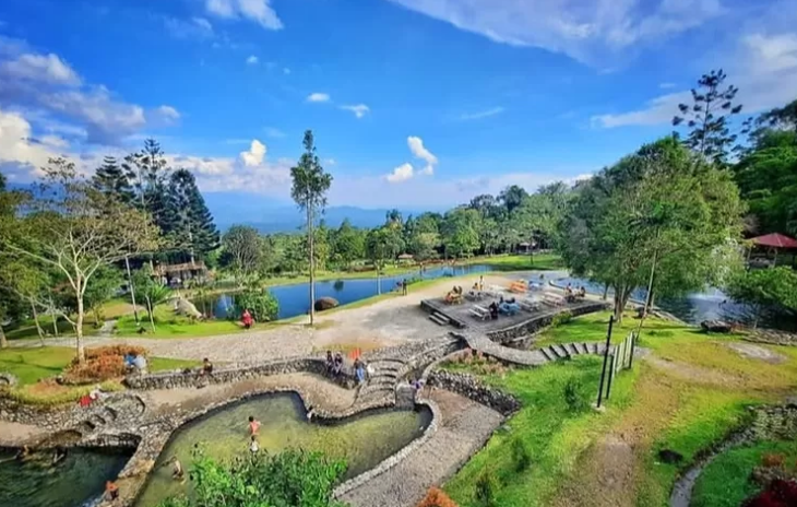 Liburan Keluarga Seru di Padang Pariaman: 4 Destinasi Wisata Alam Terbaik yang Wajib Dikunjungi