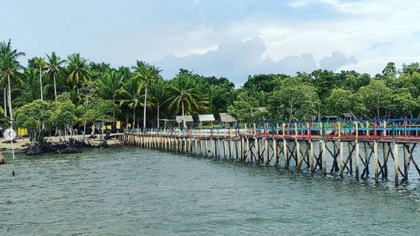 Transit di Batam? Jangan Cuma Nunggu! Ini 5 Tempat Wisata Dekat Bandara yang Bikin Kamu Gagal Move On