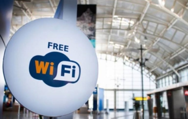 Jangan Asal Sambung Wi-Fi Gratis di Bandara! Data Pribadi & Rekening Bisa Dibobol Sebelum Terbang!