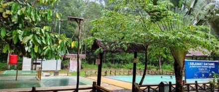 Pemandian Air Panas Belerang Gunung Lanjut Lingga