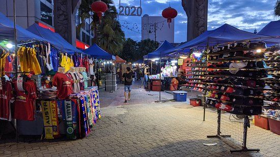 7 Surga Belanja di Johor Bahru yang Wajib Dikunjungi! Diskon Gila-Gilaan, Barang Branded Murah Meriah!