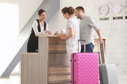 Mau Early Check In dan Late Check Out Gratis di Hotel? Begini Trik Rahasianya!