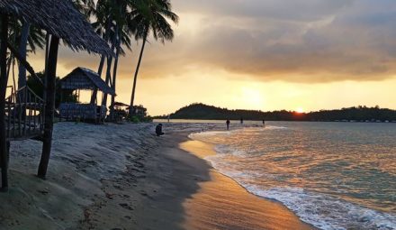 Pulau Karas Kecil Batam: Destinasi Tersembunyi dengan Mercusuar Belanda