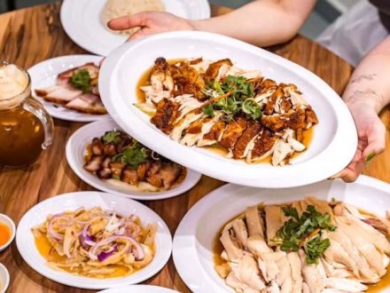 Hunting Chicken Rice di Johor Bahru? Ini 8 Spot Terfavorit Pecinta Kuliner!