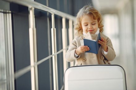 Orang Tua Wajib Tahu! Begini Cara Bikin Paspor untuk Anak di Bawah Umur