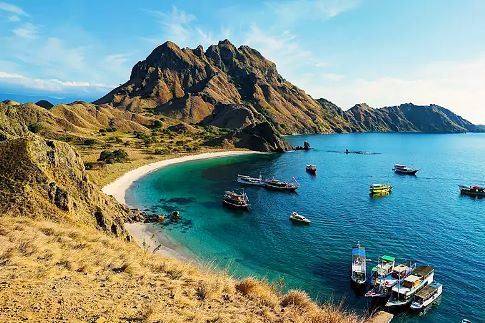 Labuan Bajo Terpilih Jadi Destinasi Terbaik Dunia 2026 Versi CN Traveller, Kalahkan Bali dan Destinasi Asia Tenggara Lainnya