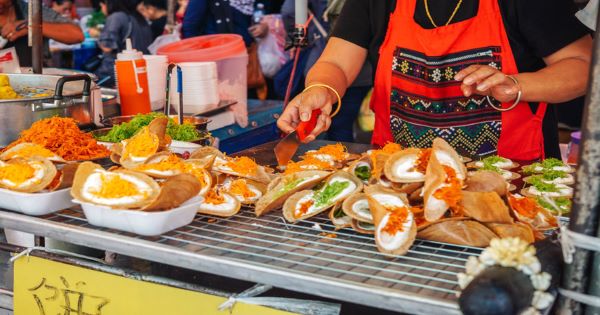 Liburan ke Thailand Makin Mahal? Harga Street Food Naik Diam-Diam, Ini Penyebabnya!