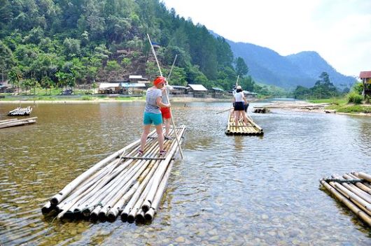 Hidden Gem Sumatera Barat! Kapalo Banda Taram Punya Air Terjun 7 Tingkat & Sungai Jernih