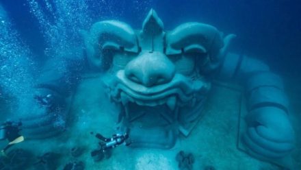 Viral! Patung Hanoman Raksasa Muncul di Dasar Laut Thailand, Jadi Surga Baru Diving Dunia