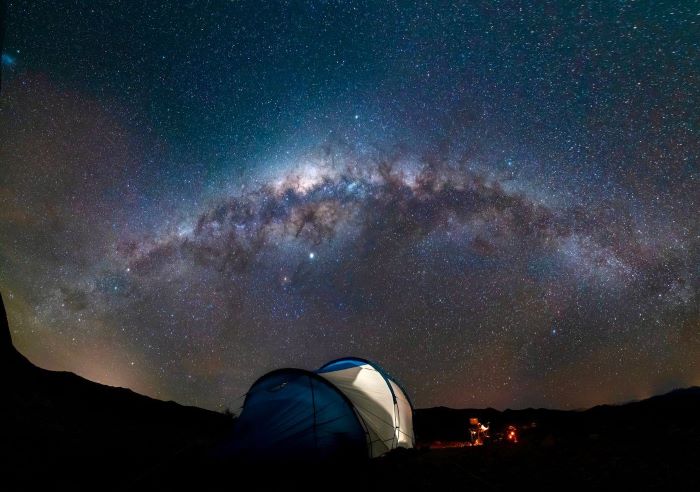 Liburan Anti Mainstream 2026: Wisata Lihat Galaksi Bima Sakti Kini Jadi Gaya Hidup Baru Traveler Dunia