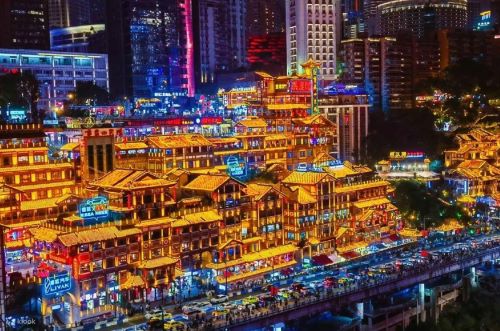 Hongya Cave, salah satu destinasi wisata paling terkenal di Chongqing
