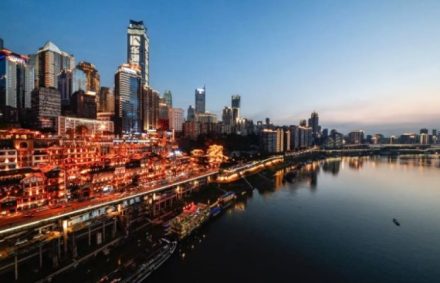 Chongqing China Makin Viral! Begini Cara Menjelajahi Kota Futuristik Ini dalam 1 Hari