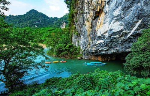 Dua Kali Berturut-turut! Phong Nha-Ke Bang Dinobatkan sebagai Taman Nasional Terbaik Asia 2026