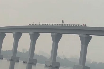 Kereta Johor Bahru–Singapura Mulai Uji Coba di Tengah Kabut Asap, Kapan Resmi Dibuka?